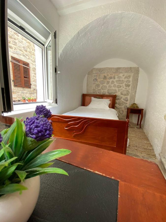 Apartment Ozana Kotor Extérieur photo