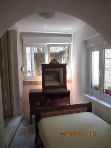 Apartment Ozana Kotor Extérieur photo